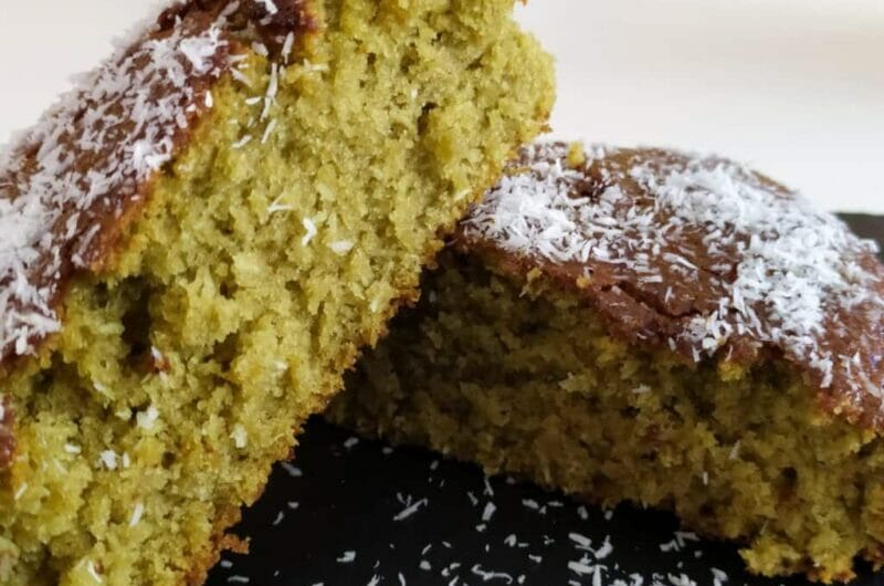 Torta soffice al cocco e tè matcha